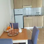 Ana Lägenhet *