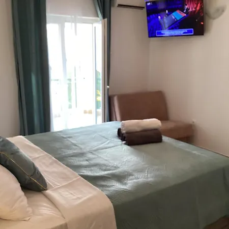 Ana Apartment